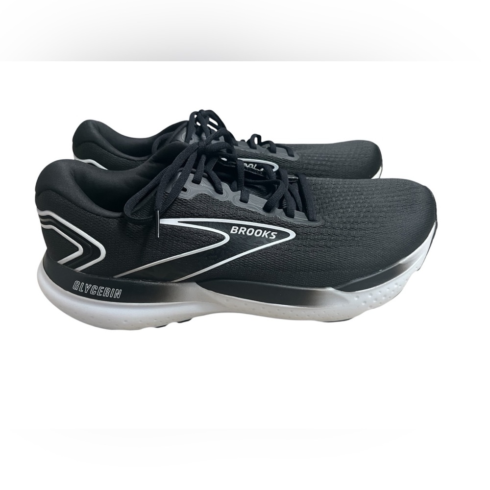 Brooks Black Running Sneakers with White Accents